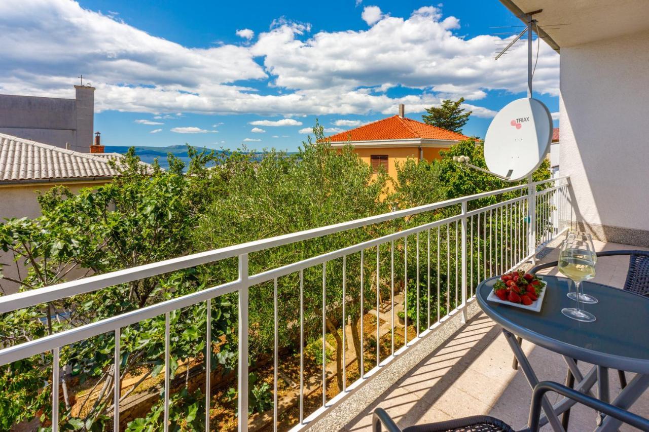 Azur Novi Vinodolski Exterior foto